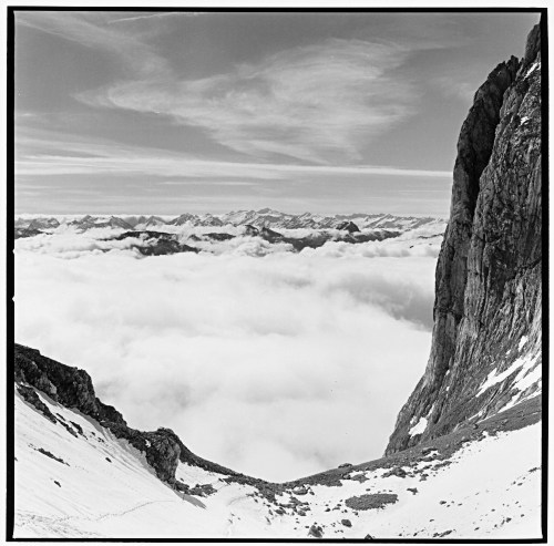 Ellmauer Tor S, clouds, Kaiser Mountains AT